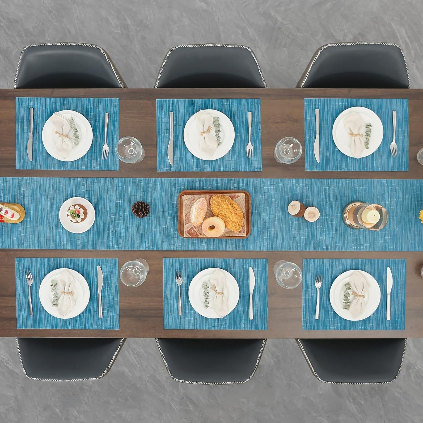 Myir JUN Placemats Set of 4, Vinyl Woven Placemats Place Mats Indoor Set of 4 Washable Table Mats Non-Slip Place mats for Dining Table (Blue, Set of 4)