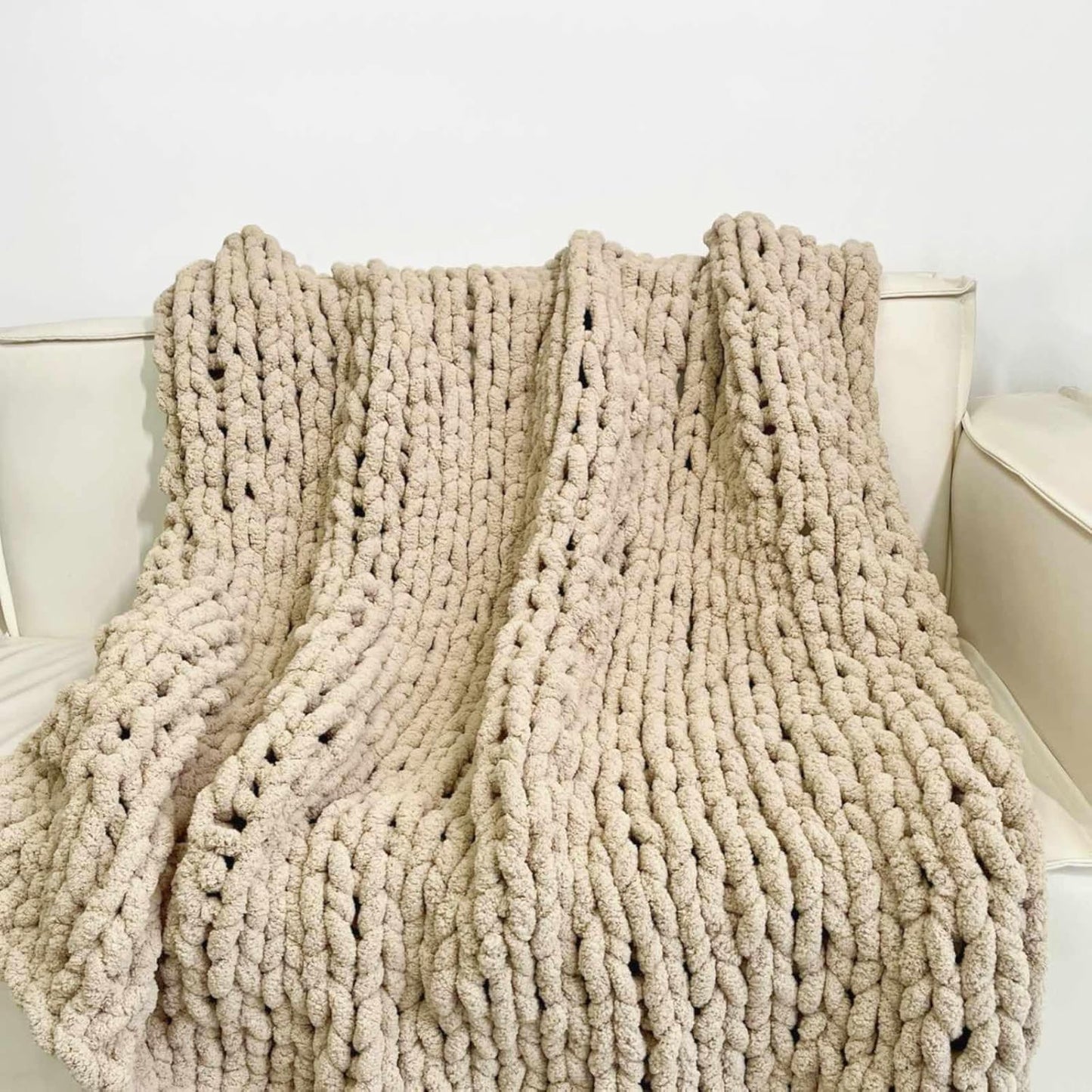 Chunky Knit Blanket Throw 40"x60", Chenille Throw Blankets, Handmade Warm & Cozy Blanket Couch Bed Home Decor, Soft Breathable Fleece Banket, Christmas for Couch Bed Sofa Best Gift (Tan)