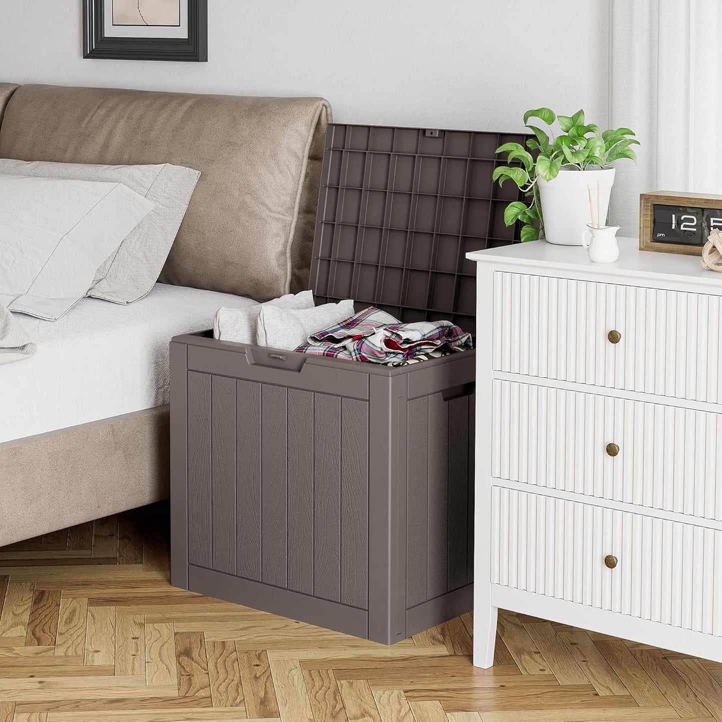 32 Gallon Deck Box Lockable Resin Indoor Outdoor Storage Box waterproof Outdoor Container for Patio Furniture, Pool Accessories, Cushions, Garden Tools, Sports Equipment