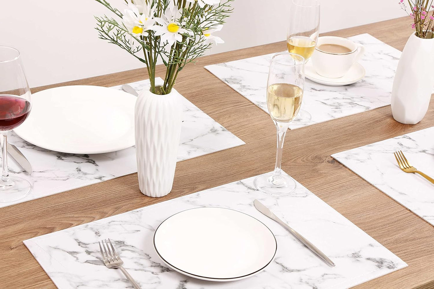 Marble Faux Leather PU Placemats, Set of 4, Washable, Stain Resistant for Dining Room Kitchen Table Decor