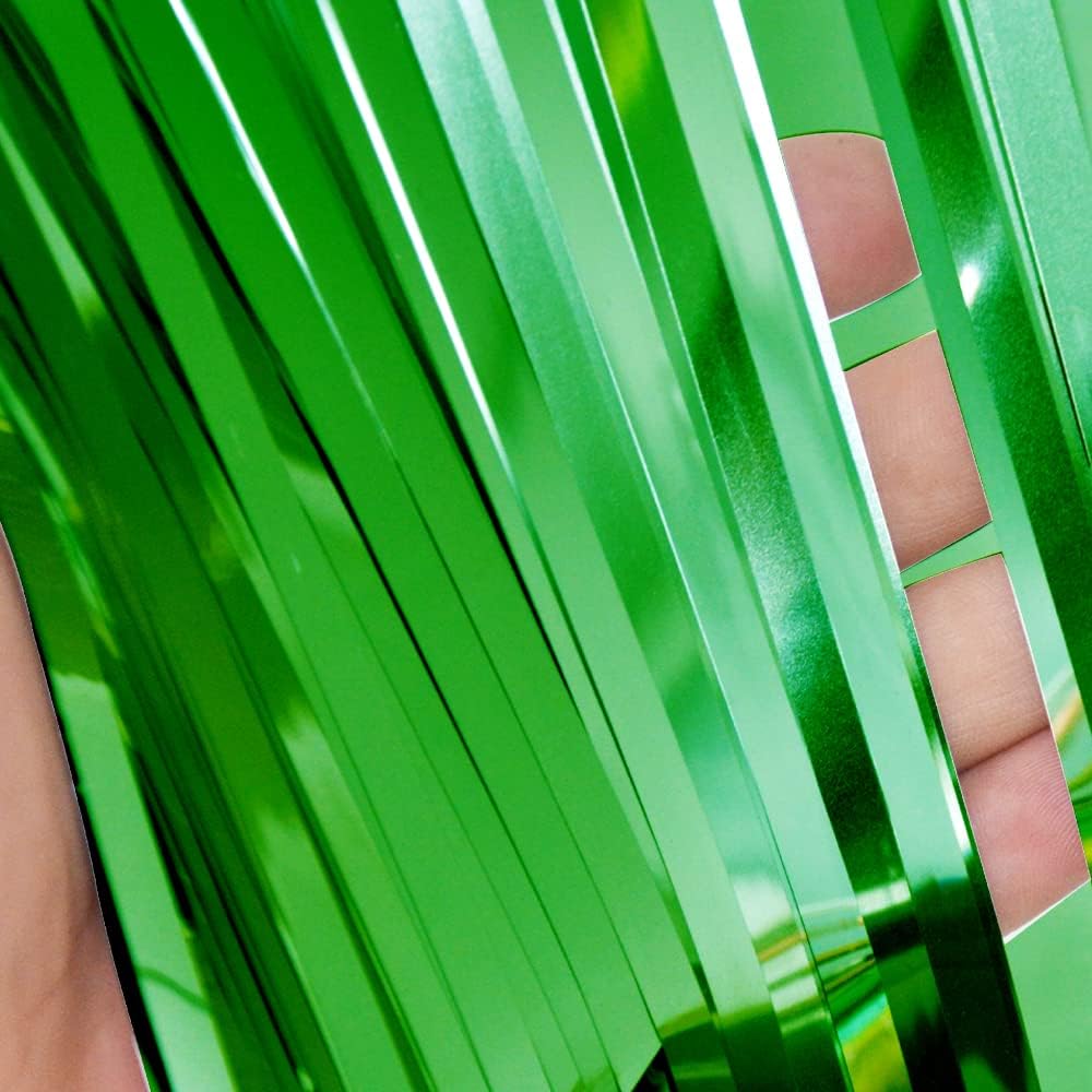 GOER 3.2 ft x 9.8 ft Metallic Tinsel Foil Fringe Curtains Party Photo Backdrop Party Streamers for St. Patrick's Day,Graduation,New Year Eve Decorations Christmas Wedding Decor (Green,4 Packs)