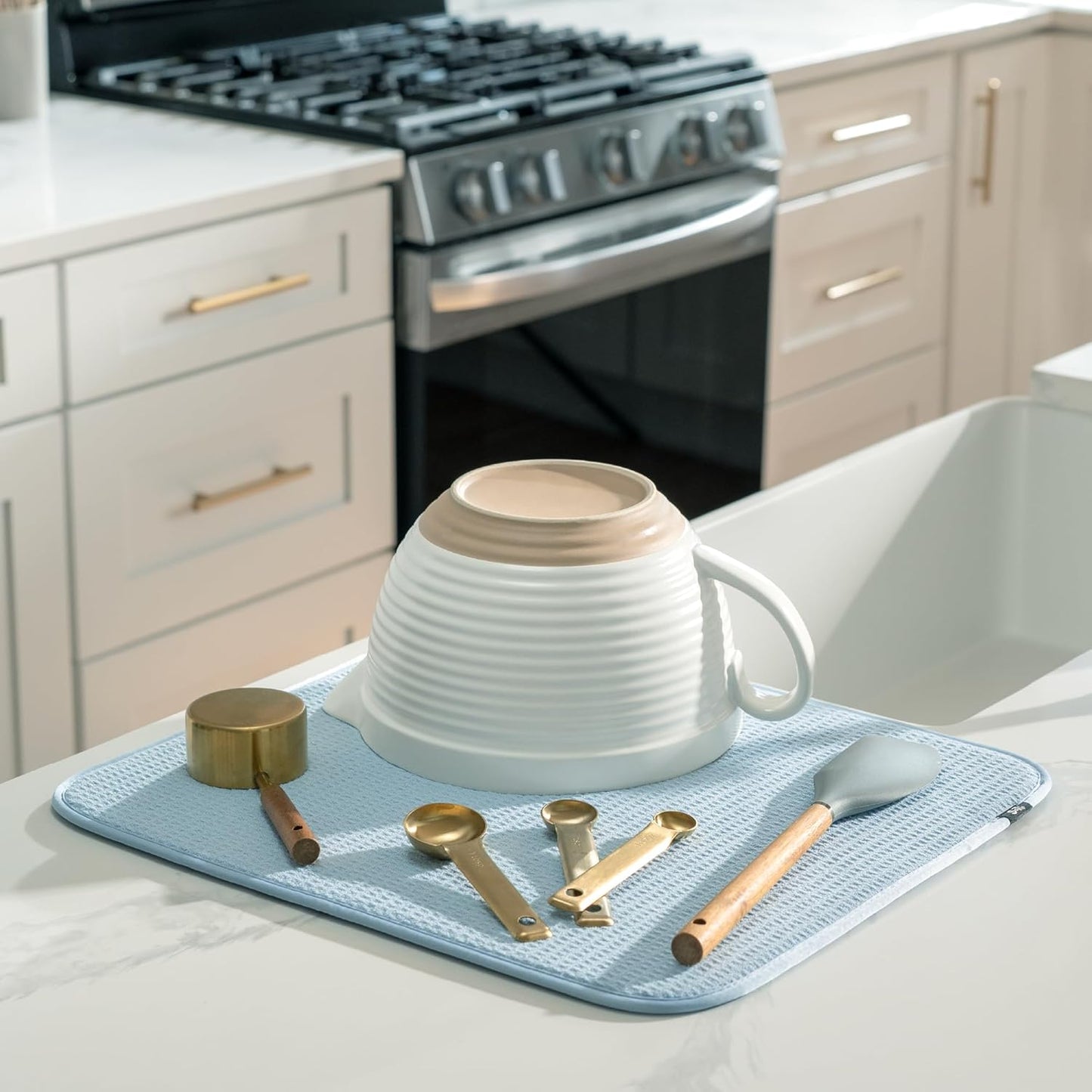 S&T INC. Dish Drying Mat, 16” x 18”, Absorbent Microfiber Kitchen Counter Mat, Dish Drying Pad for Dishes, Utensils, Pots and Pans, Large, Sky Blue