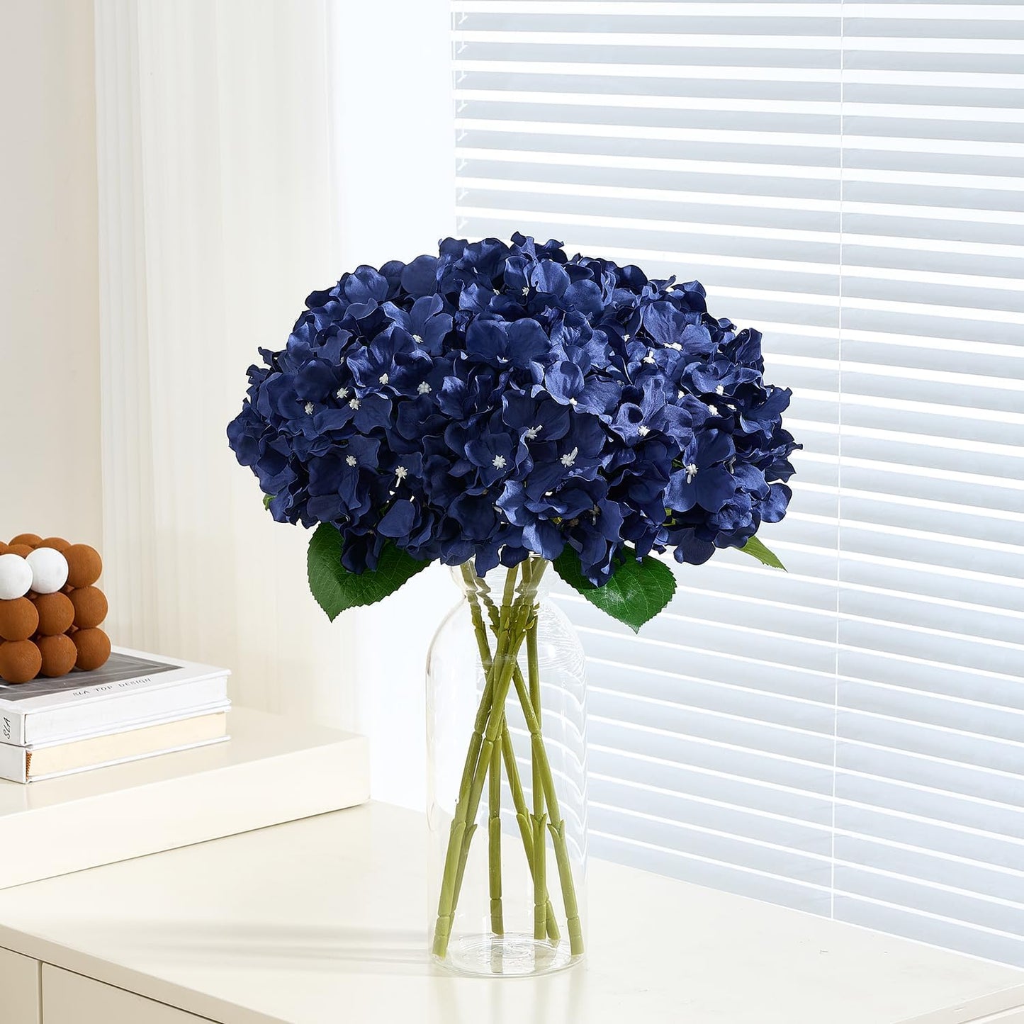 8Pcs Navy Blue Fake Flowers Silk Hydrangea Artificial Flowers Bouquets Faux Hydrangea Stems for Home Table Centerpieces Wedding Party Decoration