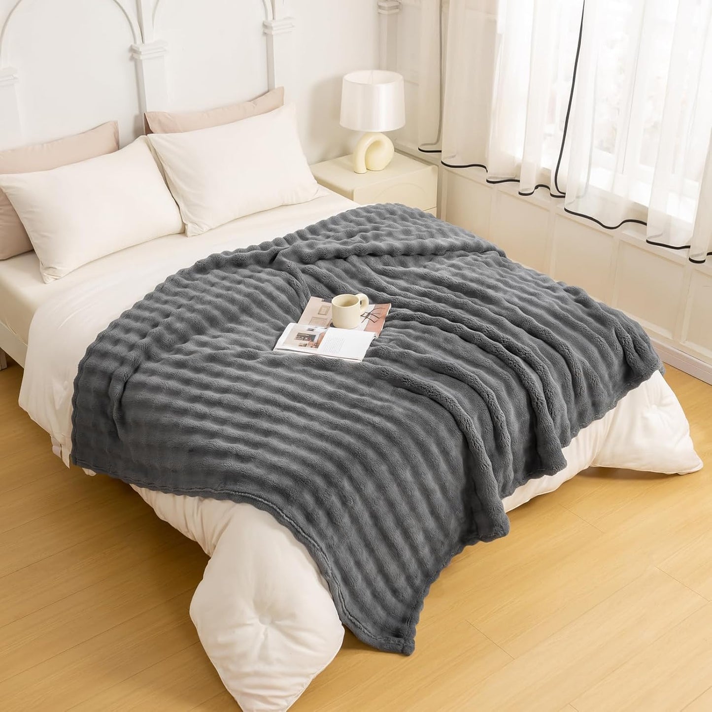 YUSOKI Luxury 3D Bubble Throw Blanket 3.1lb,All Ages,Home Decoration, (Grey,60 * 80inches)