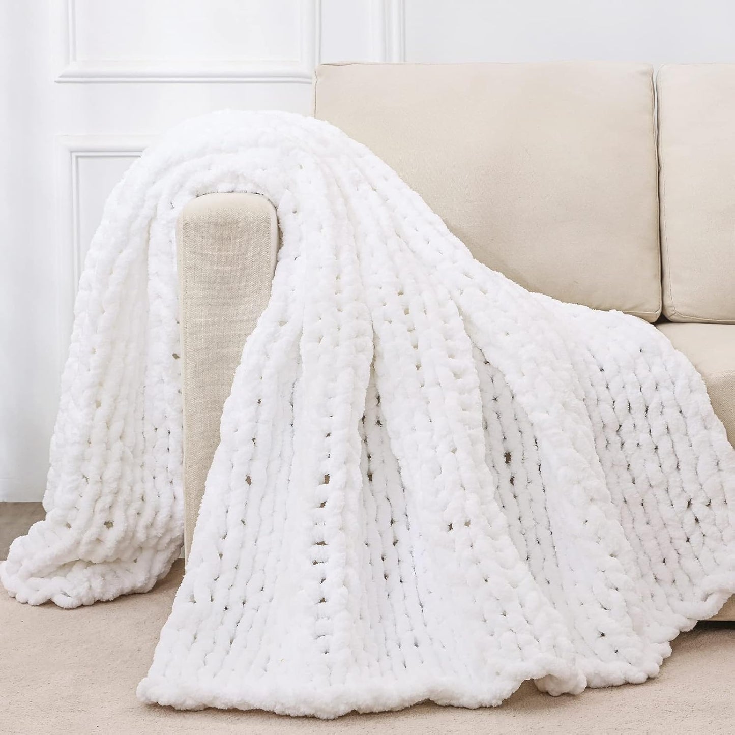 Bigacogo Chunky Knit Throw Blanket for Couch, 40x80 inches, 100% Hand Knitted with Thick Jumbo Chenille Yarn, Cozy Soft Large Rope Knot Cable Crochet Blankets for Sofa Bed Living Room, White