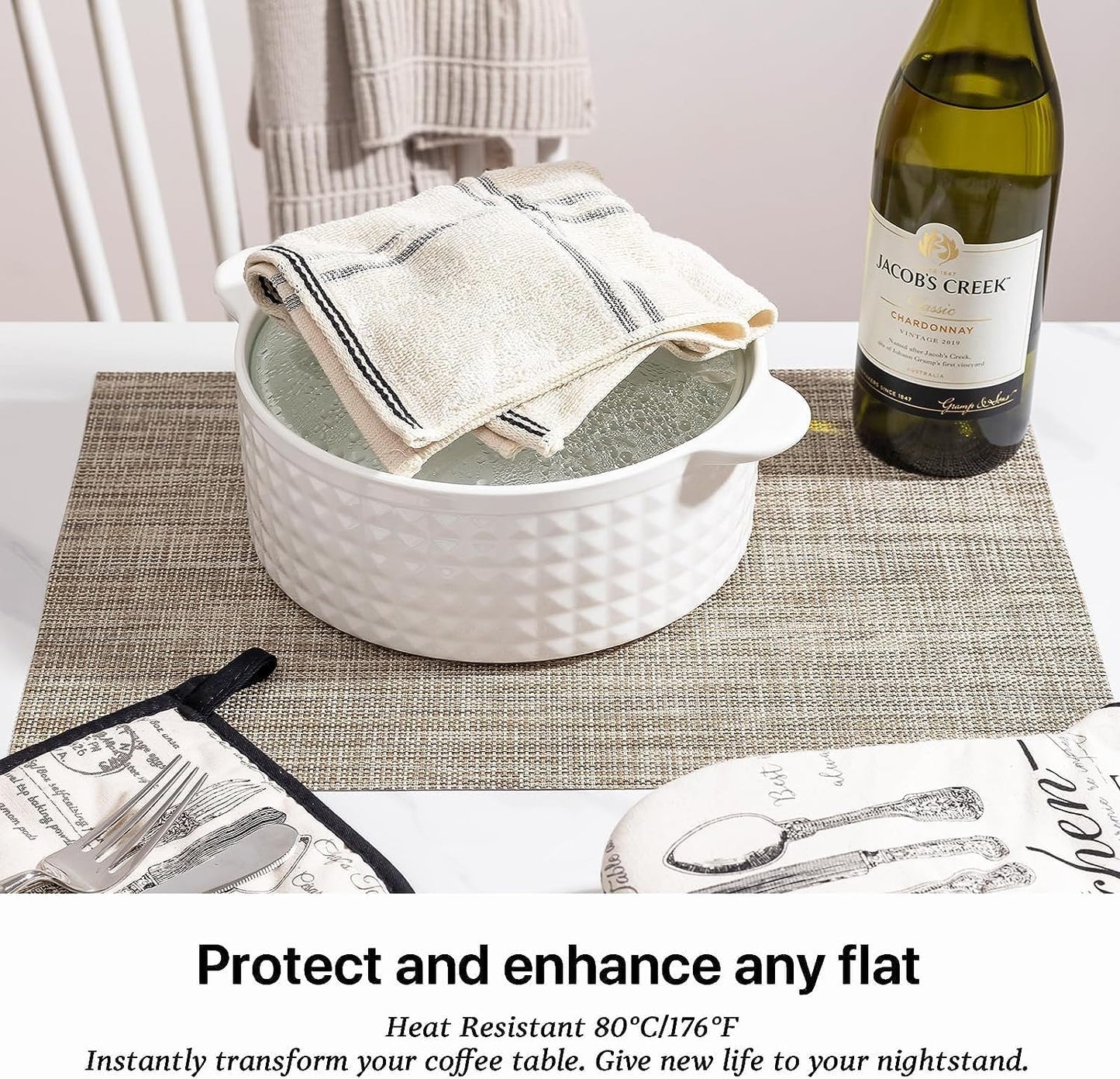 LEXMORE Placemat Set of 4 Vinyl/Plastic Woven Place Mats for Kitchen Table Indoor/Outdoor Washable Placemat Wipeable Dining Table Mats(Caramel)