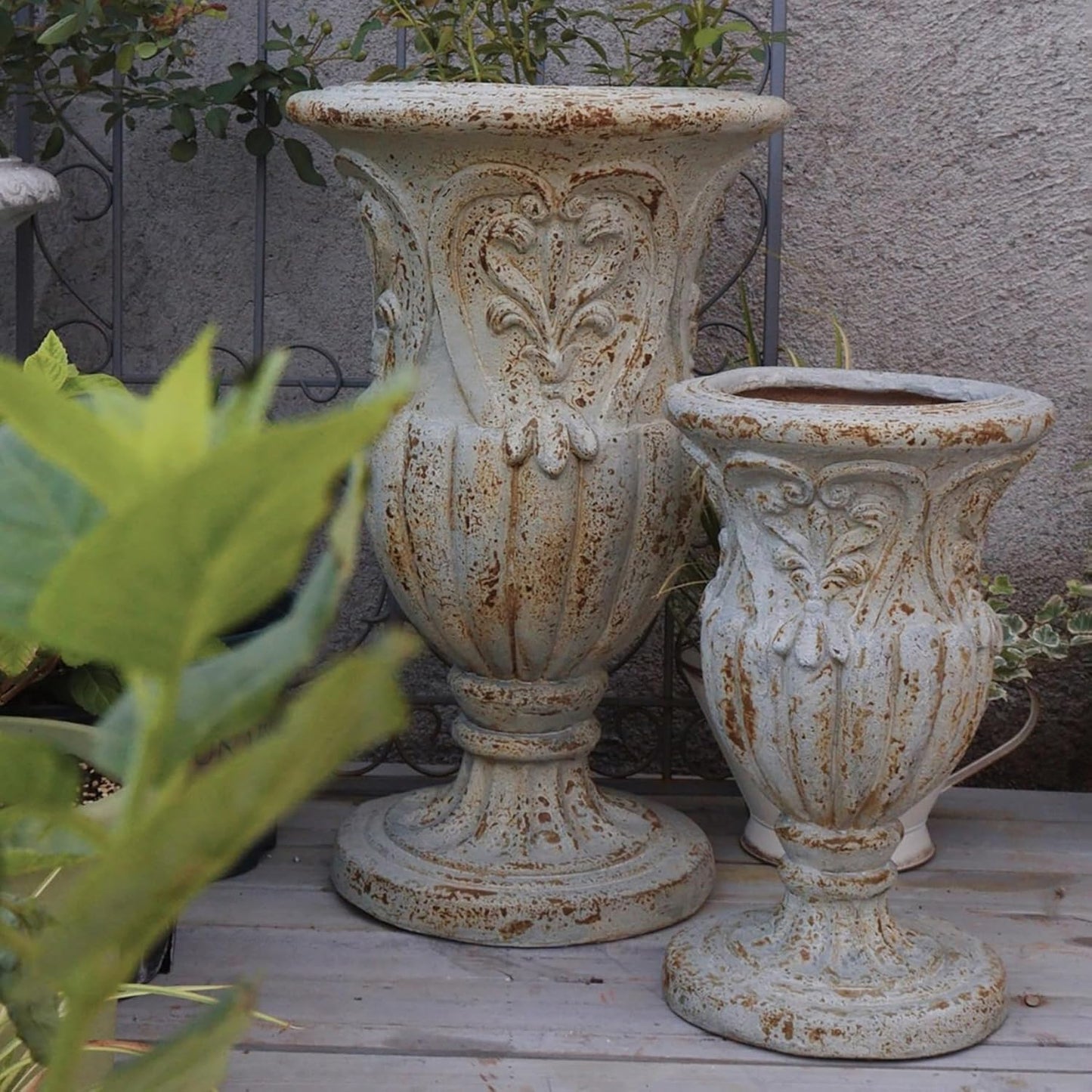VISIBLE Vintage European Giant Garden Urn Planter, Decorative Cement and Fiber Flower Pot, Make Rust Finished, Wrap Foam Safely Delivered from Los Angeles (Vintage, Medium)