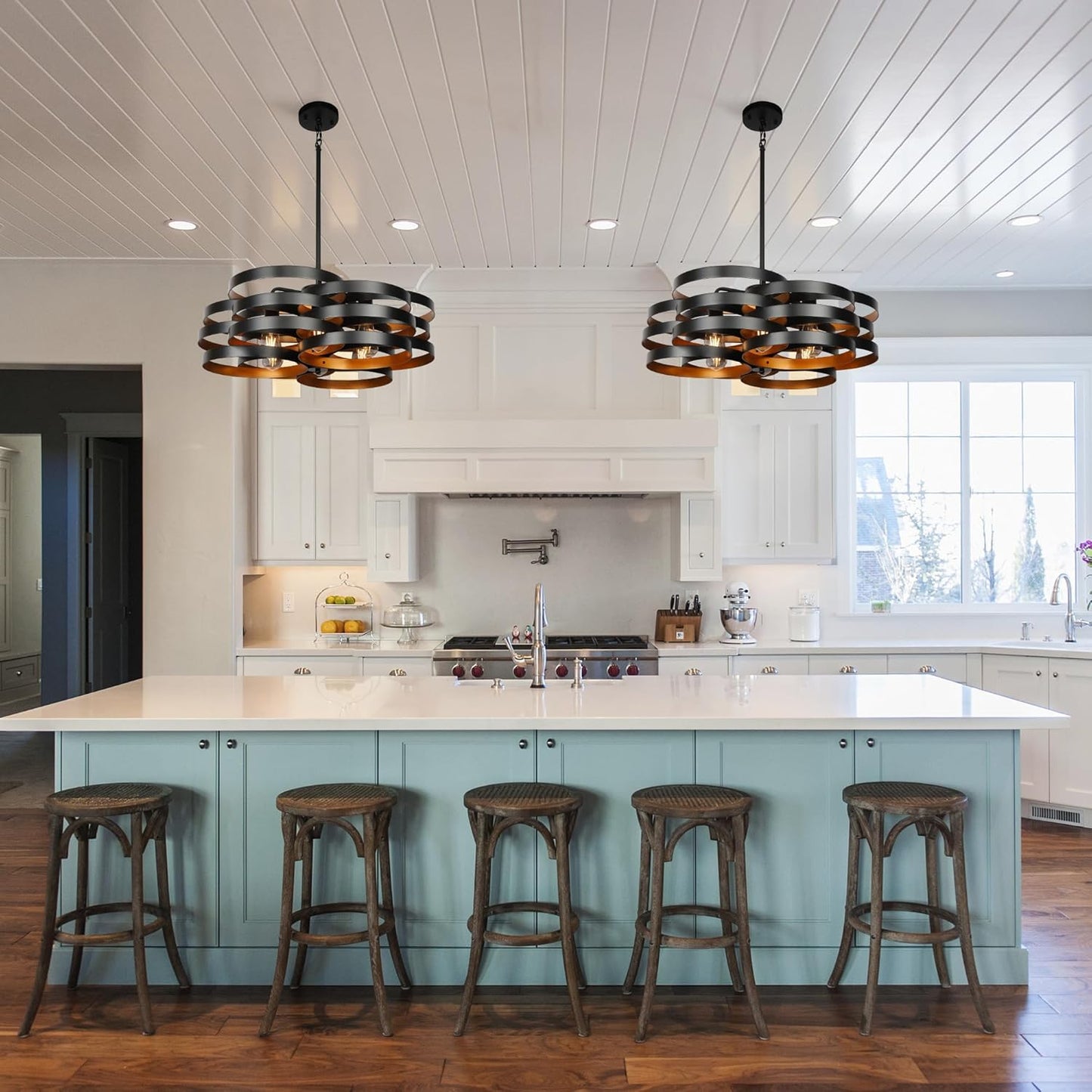 6-Light Modern Farmhouse Chandeliers for Dining Room, Rustic Multiple Rings Pendant Lighting, Industrial Metal Round Chandelier for Kitchen Entryway, Black with Gold Interior