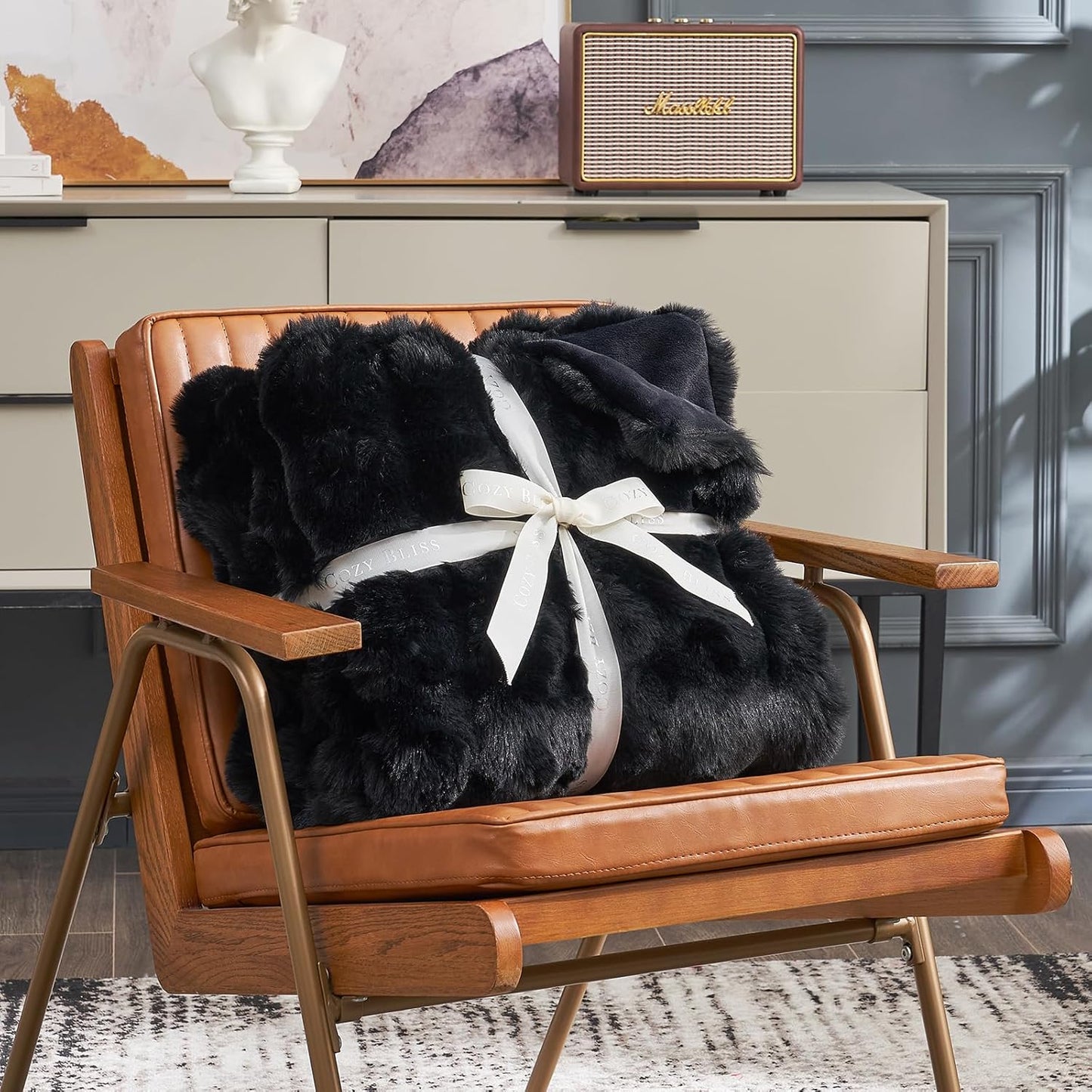 Cozy Bliss Faux Fur Throw Blanket for Couch, Fuzzy Soft Plush Thick Bubble Blanket for Sofa Bedroom Living Room, 60 * 80 Inches Black