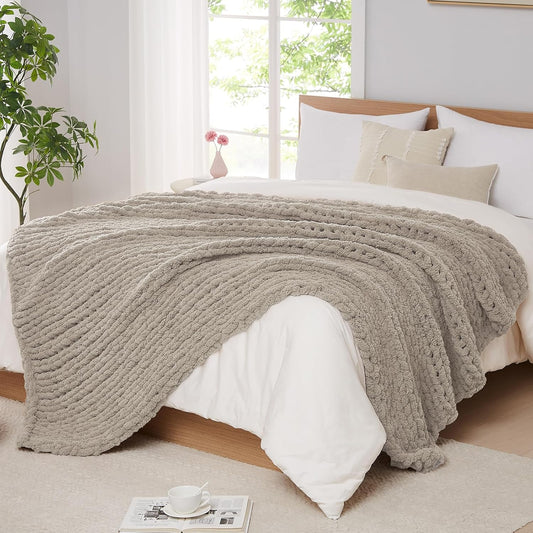 L'AGRATY Chunky Knit Blanket Throw: 60''x80'' Chenille Chunky Knitted Throw Blanket for Bed Couch - Handmade Thick Big Cable Knit Blanket - Large Crochet Rope Blanket for Home Decor(Light Linen)