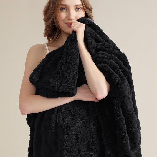 Bedsure GentleSoft King Size Blanket for Bed - Super Soft Cozy Blankets for Women Men Girls, Large Fuzzy Fleece Throw for Bedroom Decor, Black,108x90 Inches