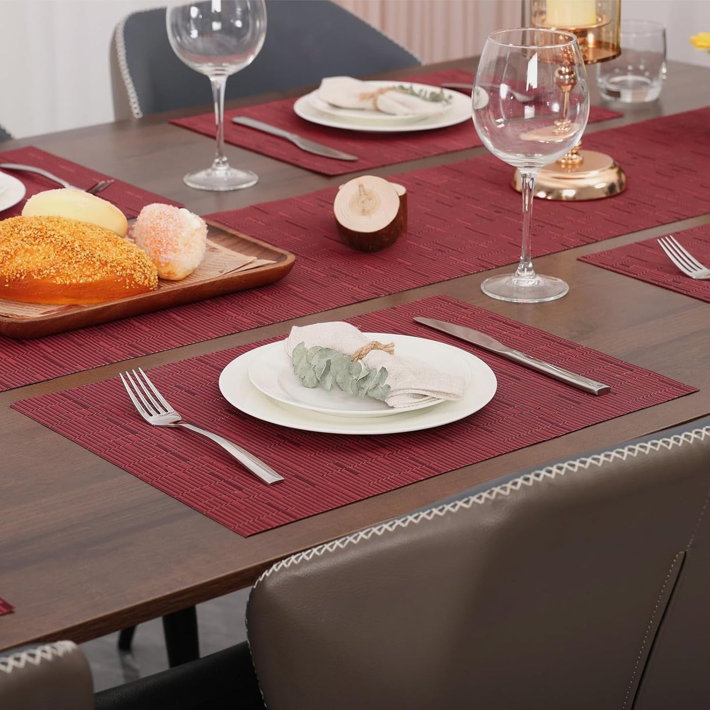 Myir JUN Placemats Set of 4, Vinyl Woven Placemats Place Mats Indoor Set of 4 Washable Table Mats Non-Slip Place mats for Dining Table (Red, Set of 4)