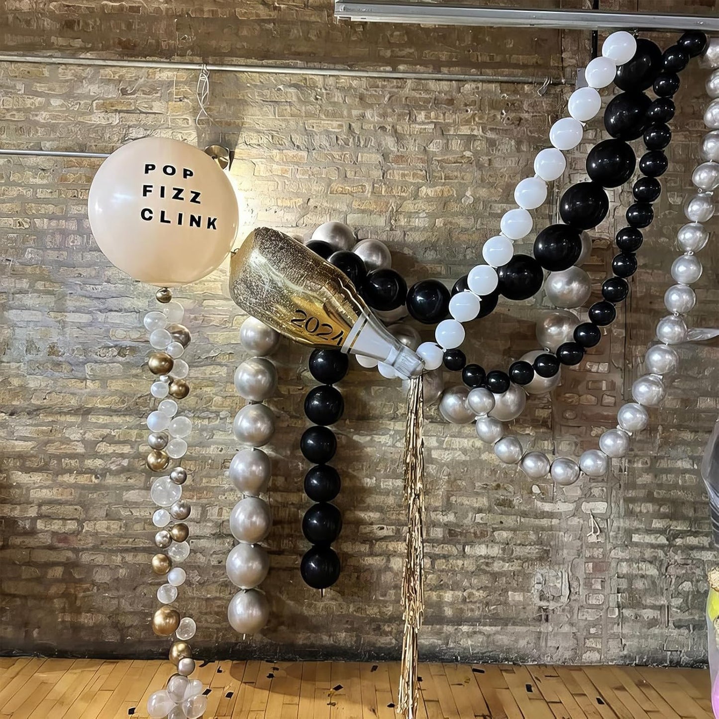 Black Linking Balloons, 120PCS Linked Balloon with Tail for Balloon Wall Arch and Chains, Quick Linkable Balloons for Wedding Birthday Baby Shower Engagement Graduation Party Decorations (6+10inch)