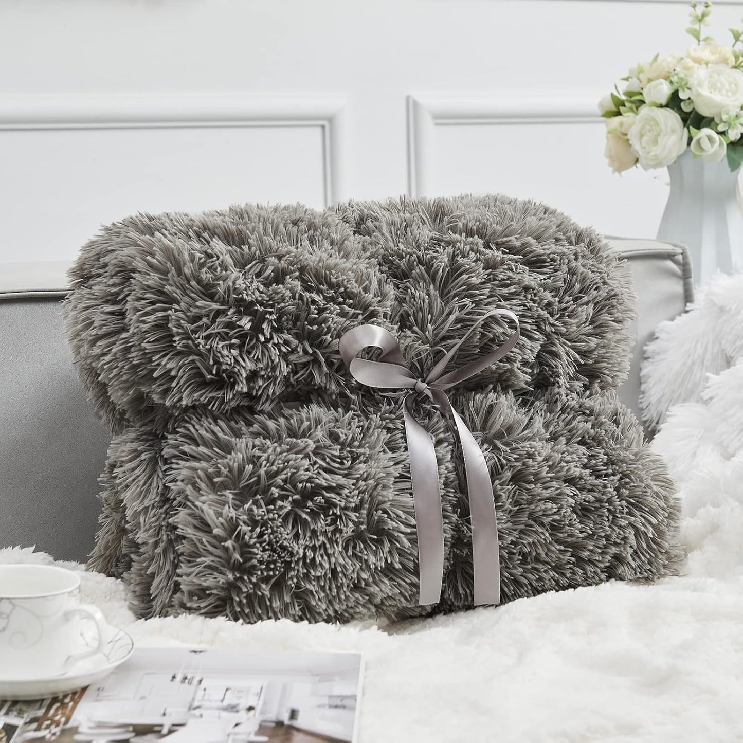 GONAAP Fuzzy Faux Fur Throw Blanket Queen Size Light Grey Super Soft Cozy Plush Fuzzy Shaggy Blanket for Couch Sofa Bed (Light Grey, Queen(90"x90"))