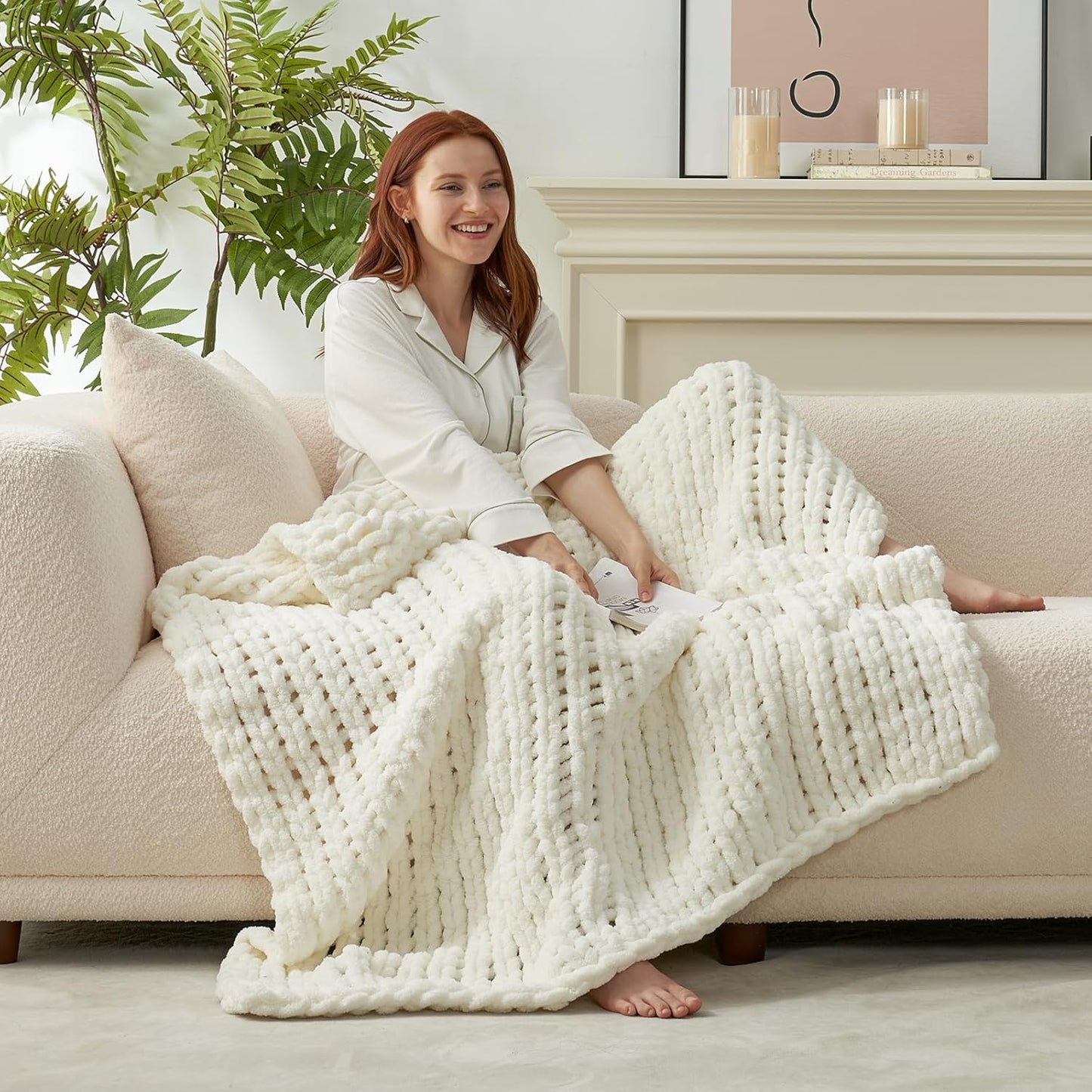 Amélie Home Chunky Knit Throw Blanket for Couch, Soft Chenille Crochet Blanket for Sofa, 50"x60", Ivory