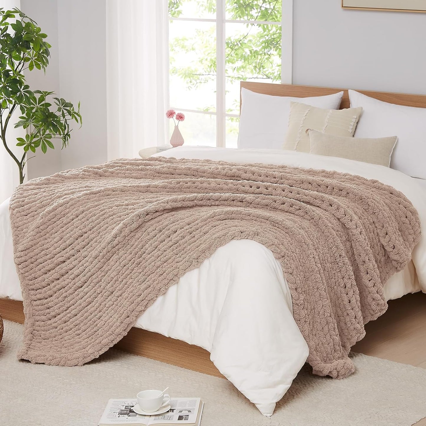L'AGRATY Chunky Knit Blanket Throw: 80''x90'' Chenille Chunky Knitted Throw Blankets for Bed Couch - Handmade Thick Big Cable Knit Blanket - Large Crochet Rope Blankets for Home Decor(Light Taupe)