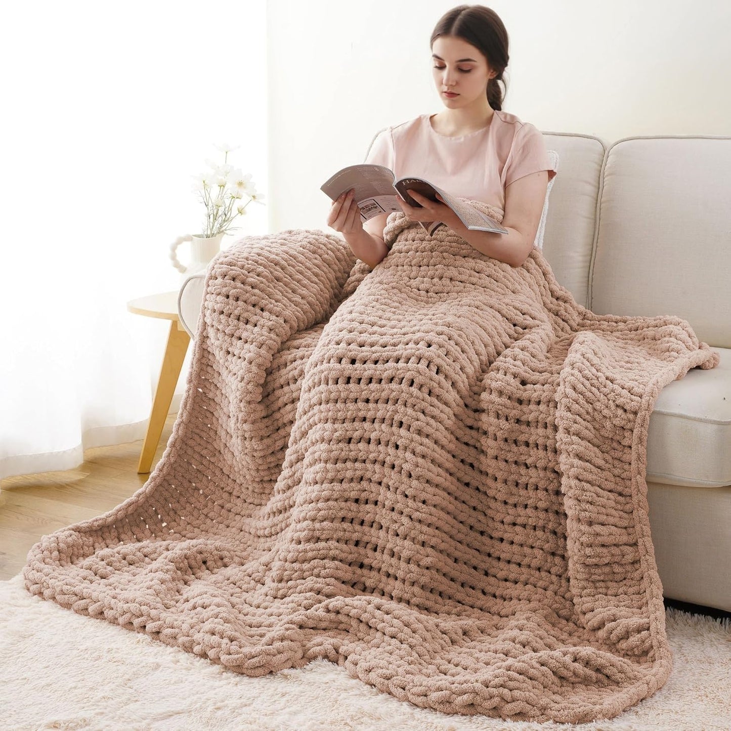 Battilo Chunky Knit Throw Blanket, Soft and Thick Chenille Throw Blanket, 50"x60" Handmade Cable Knit Crochet Blanket, Large Rope Knot Throw Blankets for Couch Sofa Bed Home Decor, Pink