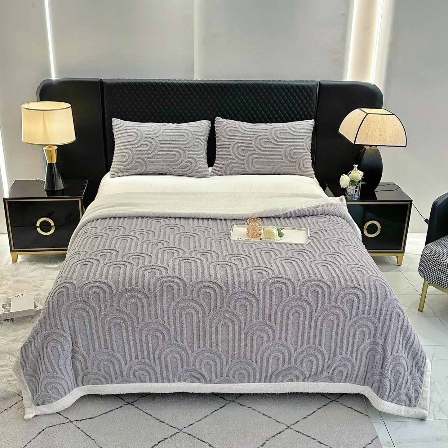 UKELER Sherpa Bed Blanket 80 × 90 inch, Ultra Soft Queen Size Throw Blanket for All Season, Cozy Plush Arch Fleece Blankets for Bedroom Living Room Dorm Hostel Sofa Camping, Grey