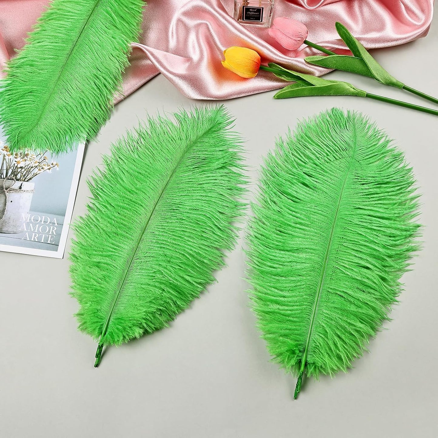 THARAHT Green Ostrich Feathers 24pcs Natural Bulk 10-12Inch 25cm-30cm for Crafts Wedding Party Centerpieces Mardi Gras and Home Decoration Feathers