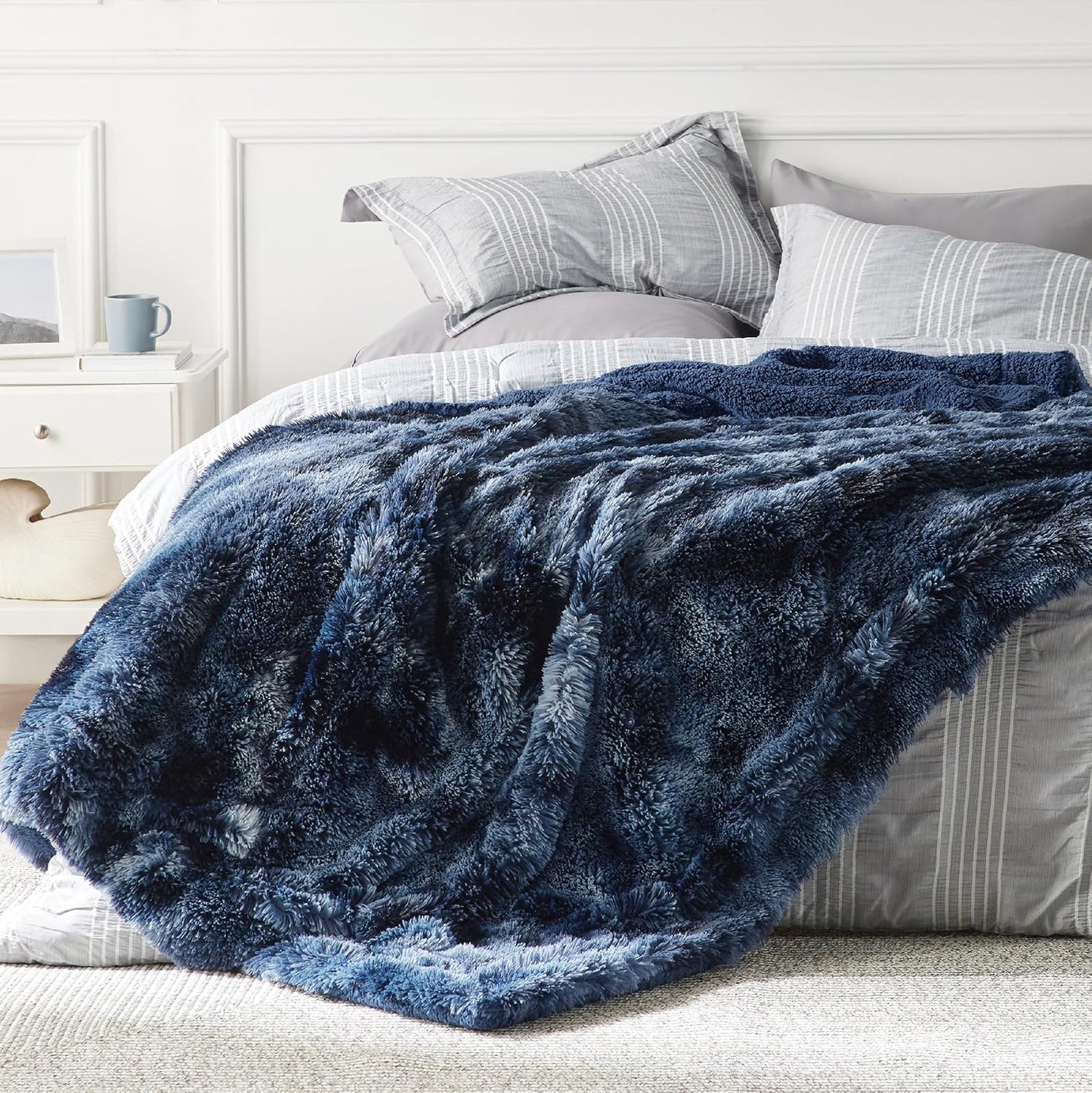 Bedsure GentleSoft Fluffy Tie Dye Navy Blue King Size Blanket for Bed, Thick Soft Sherpa Faux Fur Fleece Bedding Fuzzy Plush Winter Warm Large King Blanket, Cozy Blue Gifts for Men Women, 108x90