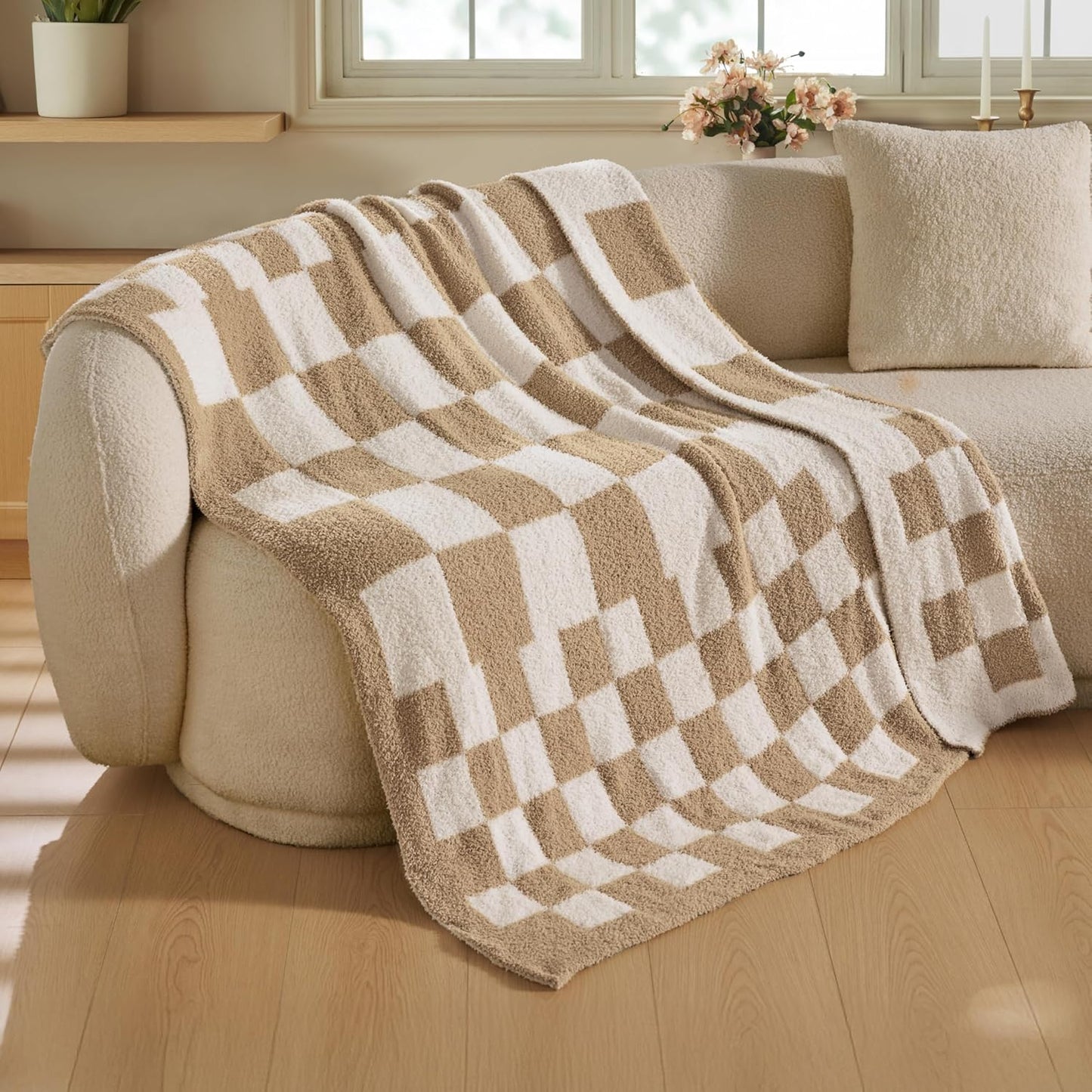 Joiedomi Throw Blanket for Couch Bed, Checkered Knitted Blankets Gifts for Women Mom Girls, Cozy Cute Soft Throw Home Room Decor Aesthetic for Women Mothers Birthday Gifts 50x70 Inches