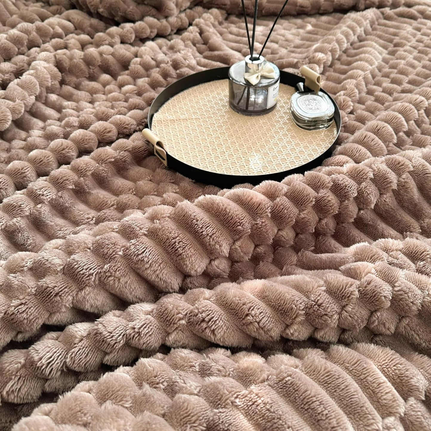 UKELER Sherpa Bed Blanket 80 × 90 inch, Ultra Soft Queen Size Throw Blankets for All Season, 470 GSM Cozy Plush Striped Fleece Blanket for Bedroom Living Room Dorm Hostel Sofa Camping, Pink