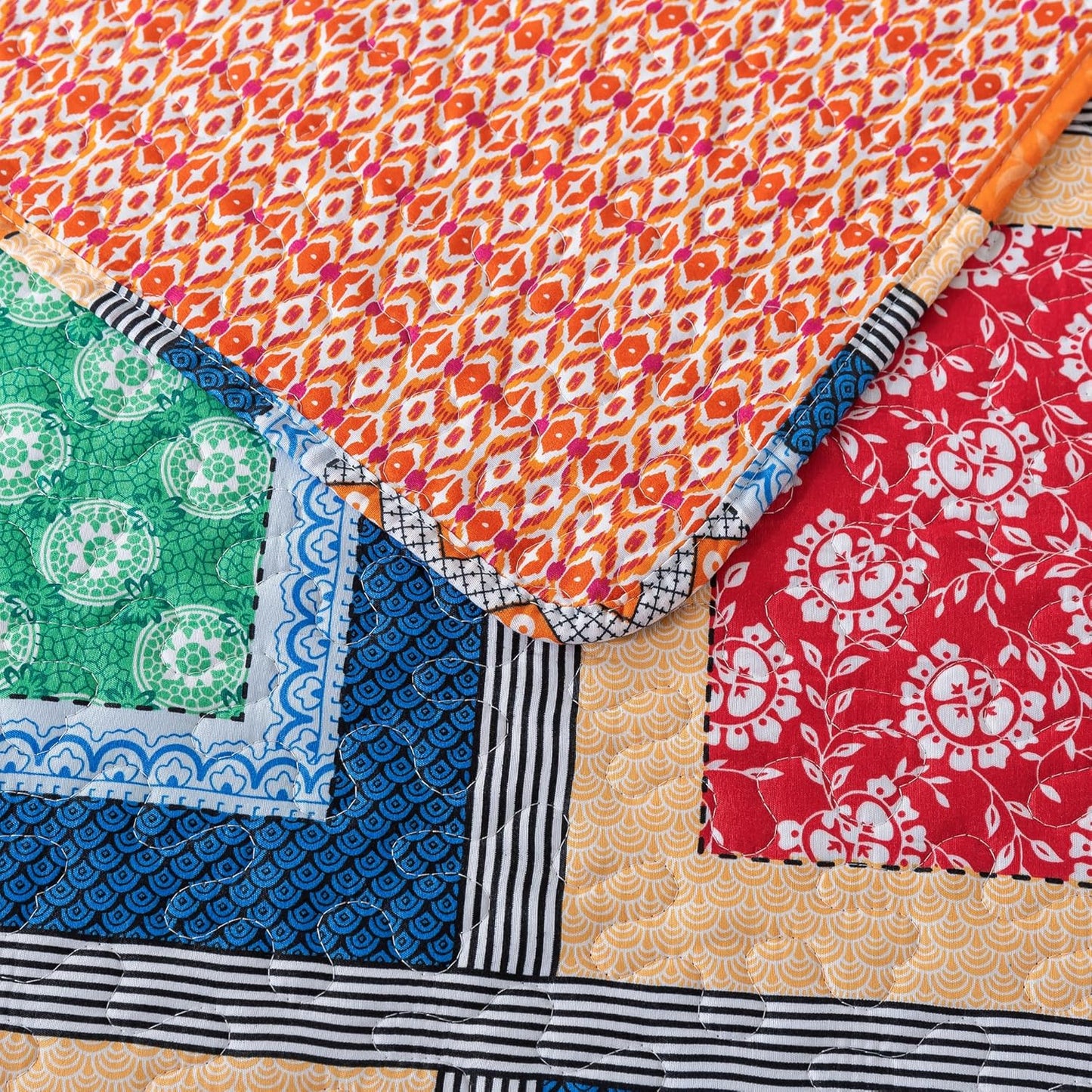 NEWLAKE Quilt Bedspread Sets - Bohemian Farmhouse Pattern Reversible Coverlet Set, King Size